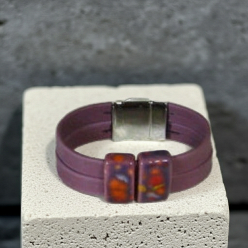 Purple Pink Leather Bracelet with Radiant Orchid  Focus