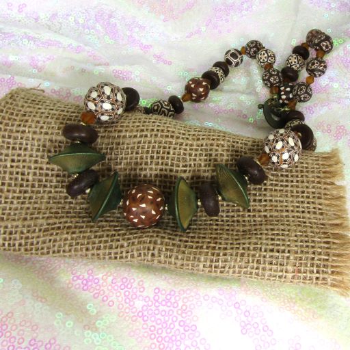 Handmade beaded brwon necklace