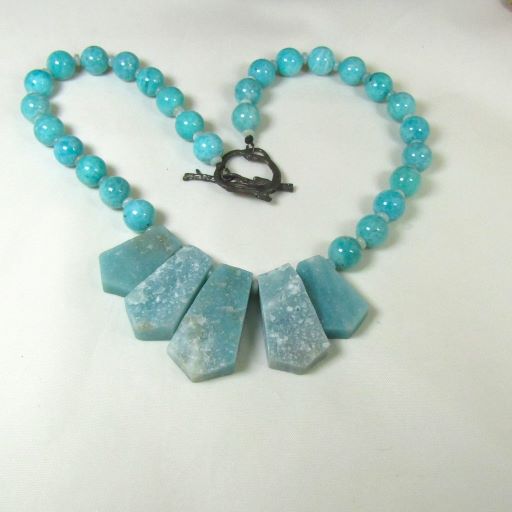 Blue Green GemstoneNecklace Intriguing Design