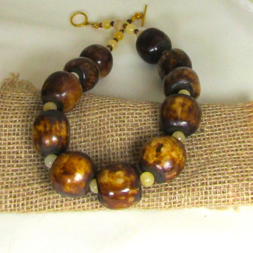 Big BoldBrown Beaded necklace