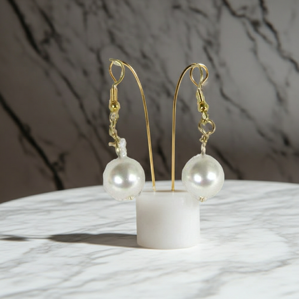 White Shell pearl Earrings