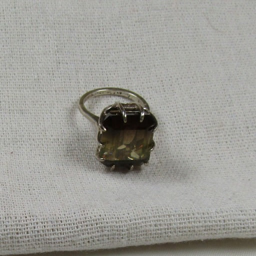 Bi-color Quartz Ring Size 8 Fashion Women's Ring Size 8