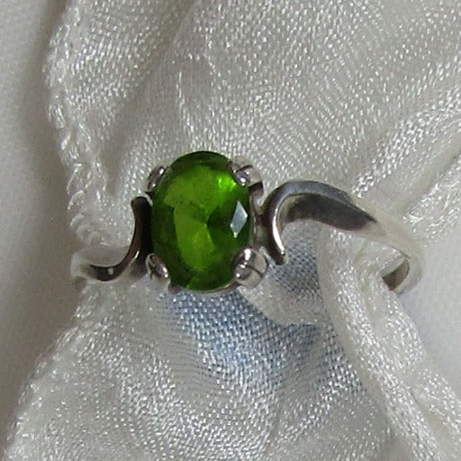 Affordable Peridot Fashion Ring Size 7
