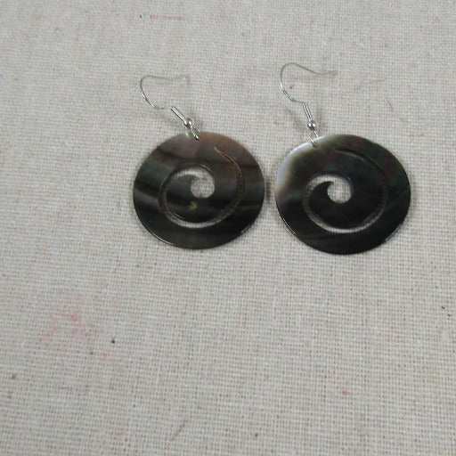 Black Lip Sea Shell Dangle Earrings