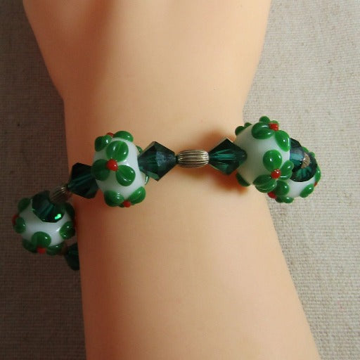 Green Handmade Artisan Beaded Bracelet - VP's Jewelry  