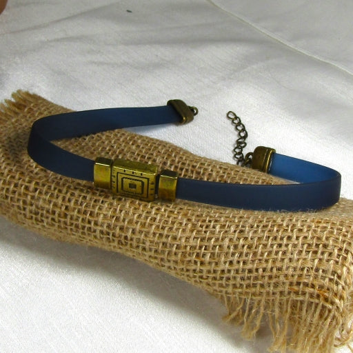 Ribbon Chocker Navy Blue