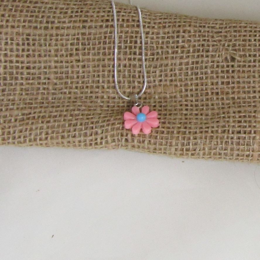 pink flower pendantg