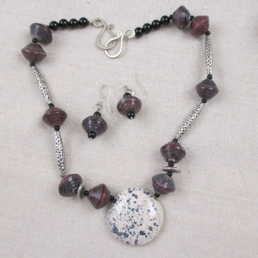 Maroon Paper & Cream Kazuri Pendant Necklace & Earrings - VP's Jewelry