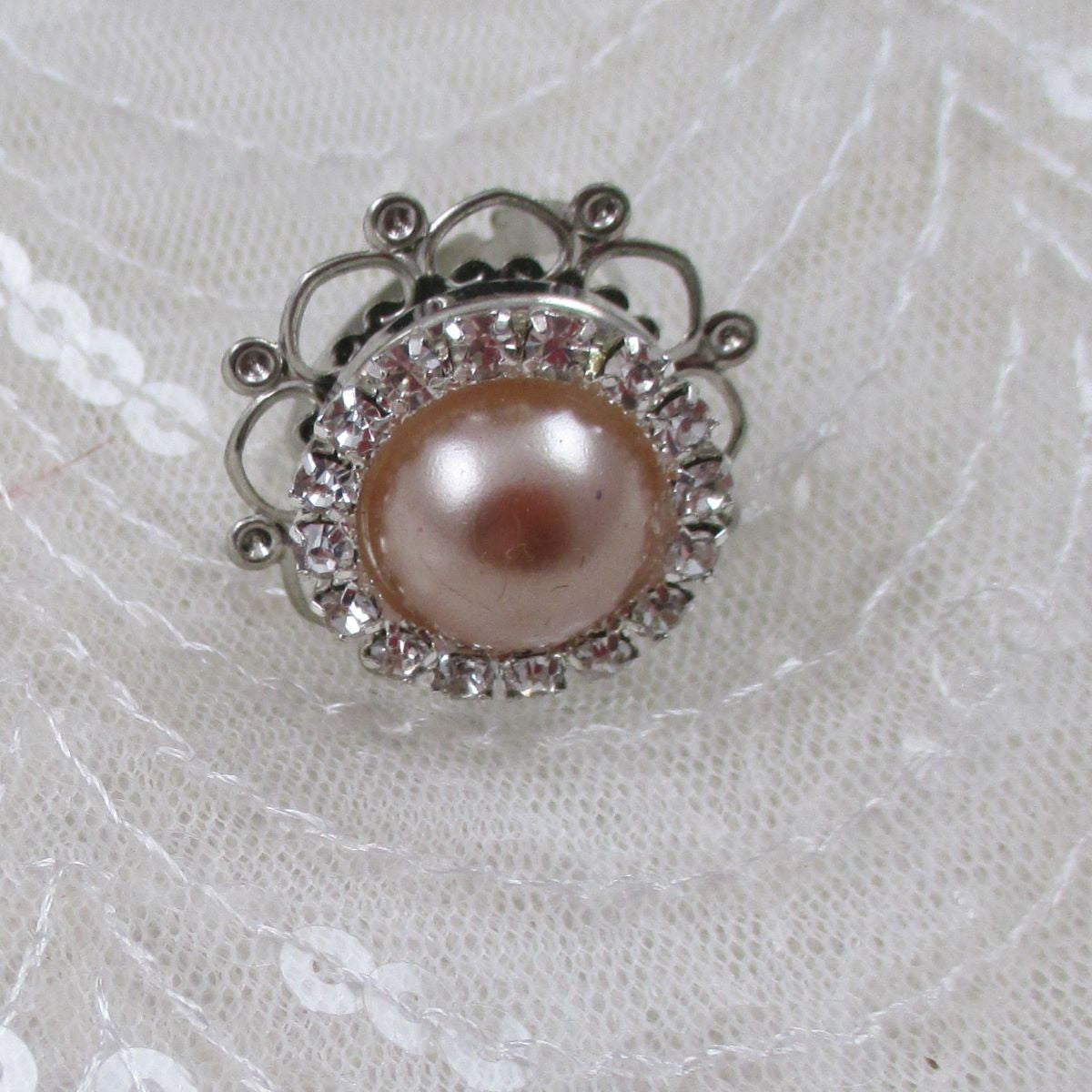 pearl ring